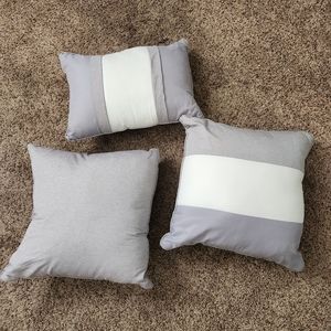 Throw Pillows 3 Gray & White